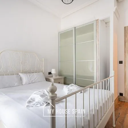 דירה Myhousespain - Piso Reformado En El Centro גיחון