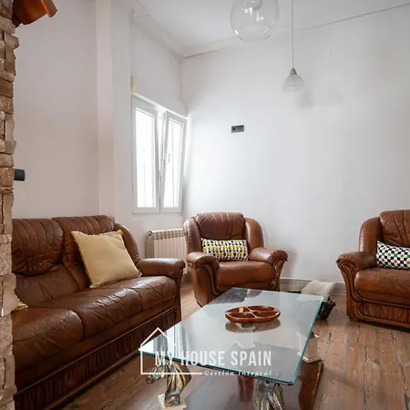 Myhousespain - Piso Reformado En El Centro גיחון