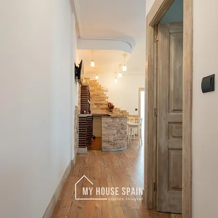 Myhousespain - Piso Reformado En El Centro גיחון