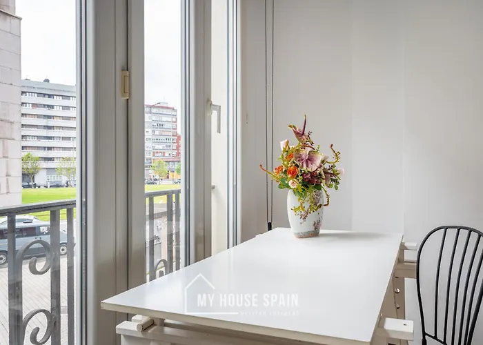 Myhousespain - Piso Reformado En El Centro דירה גיחון