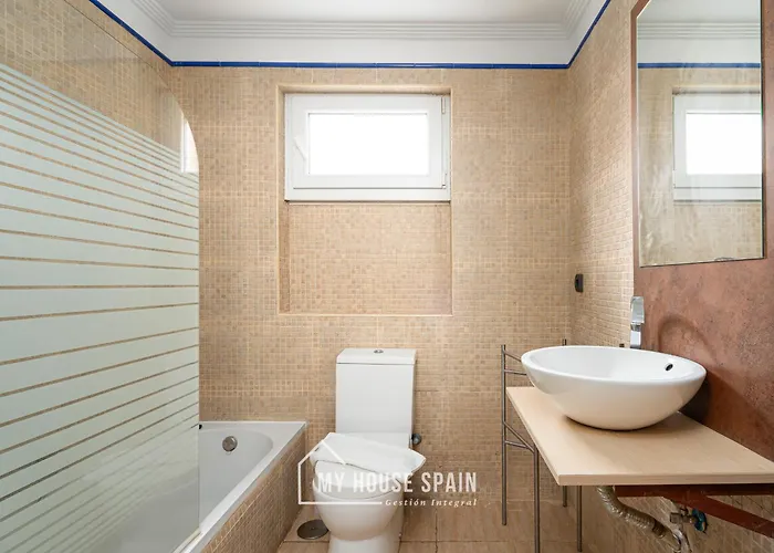 Myhousespain - Piso Reformado En El Centro גיחון